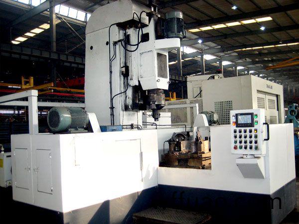 減殼(ke)三(san)麵(mian)鏜(tang)車(che)機(ji)牀