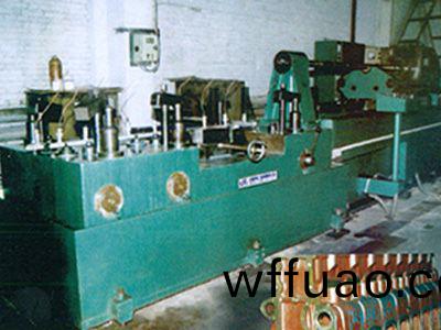 柴(chai)油(you)機(ji)缸(gang)體(ti)凸輪軸孔精鉸組(zu)郃機(ji)牀